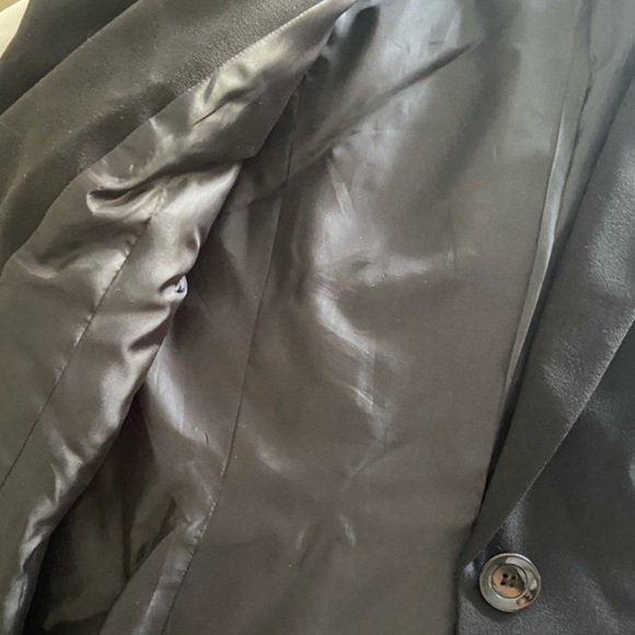 Classic Jones Studio Size 14 Black Blazer, Notched Lapel with Fitted Silhouette - Picture 4 of 7